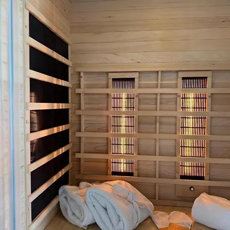 Sky Tower L Pietro 26 L Wanna Z Widokiem Na * Katowice