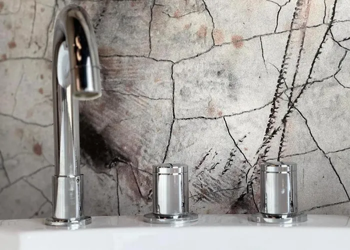 Sky Tower Piętro 26 *