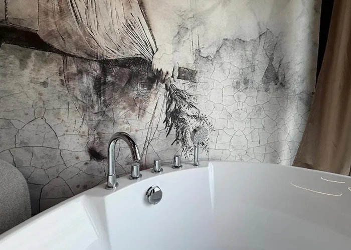 Apartament Sky Tower Piętro 26 *