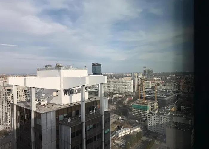 Sky Tower L Pietro 26 L Wanna Z Widokiem Na Katowice